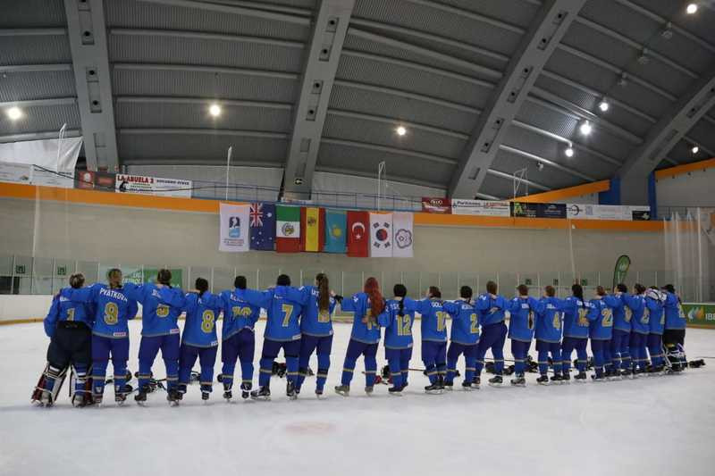 Команда РК уступила в финале квалификации женского ЧМ по хоккею   
