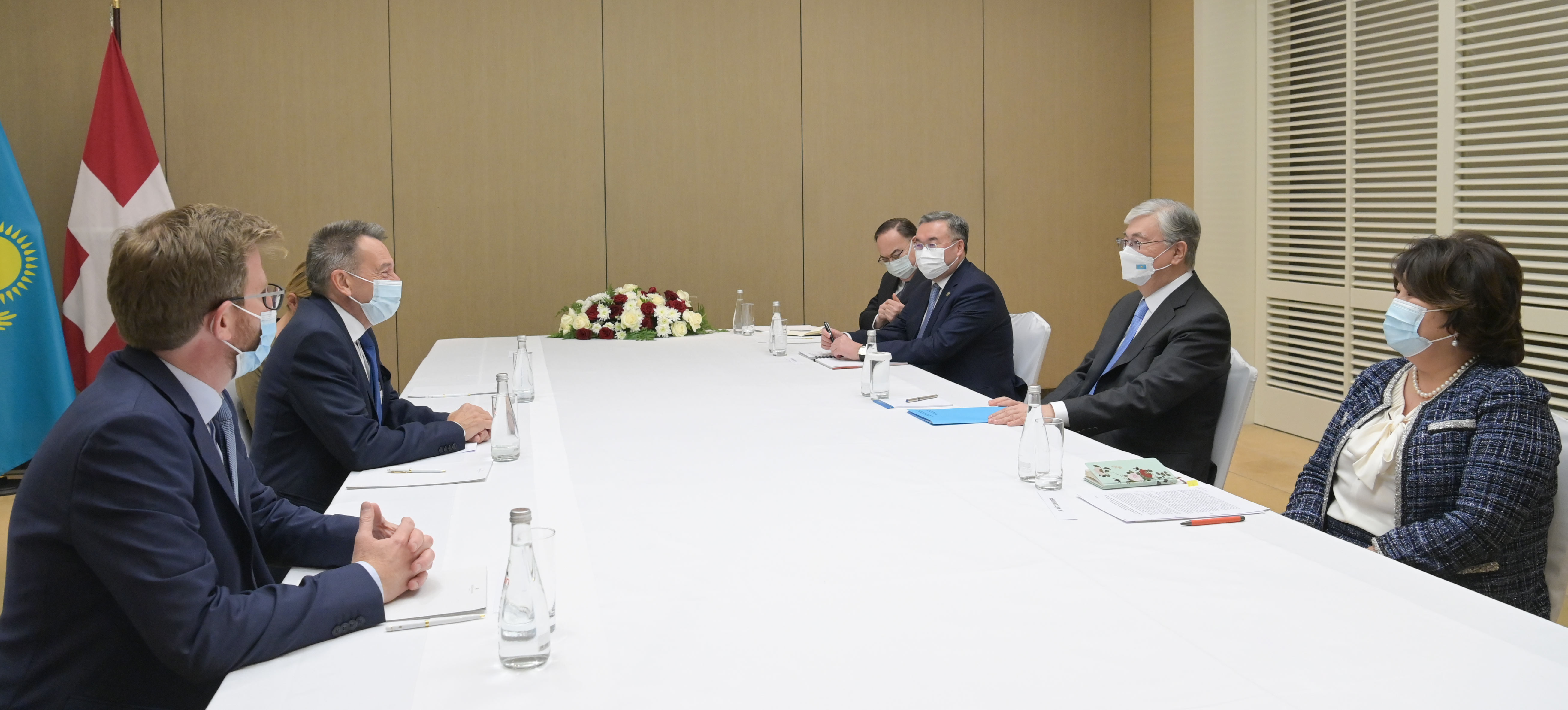 Что президент Казахстана обсуждал с главой Красного Креста  