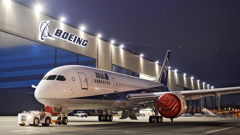 Акции Boeing упали на 1,8% после катастрофы в Иране 