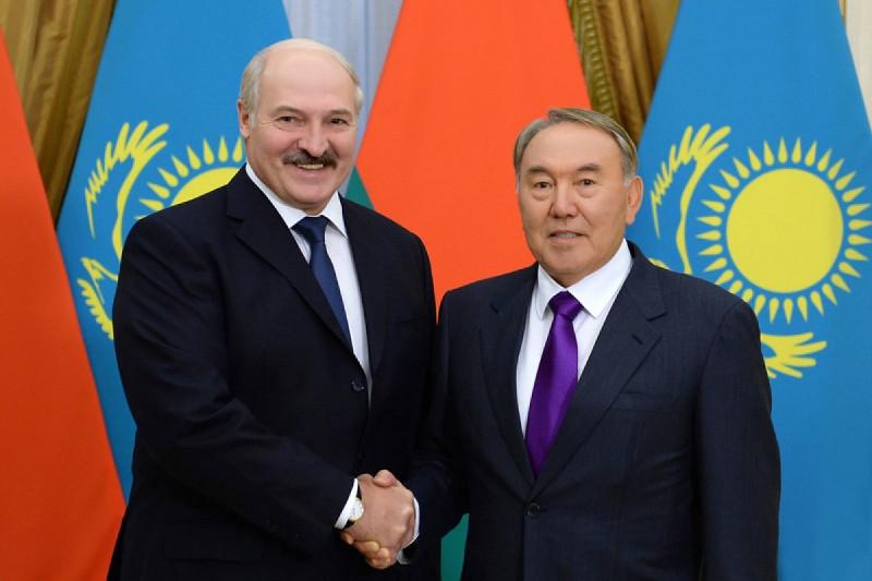 Нурсултан Назарбаев и Александр Лукашенко выразили уверенность в укреплении отношений
