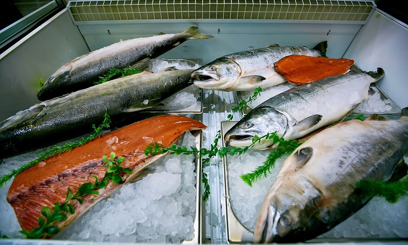 Казахстан ежегодно импортирует 43 500 тонн рыбы   