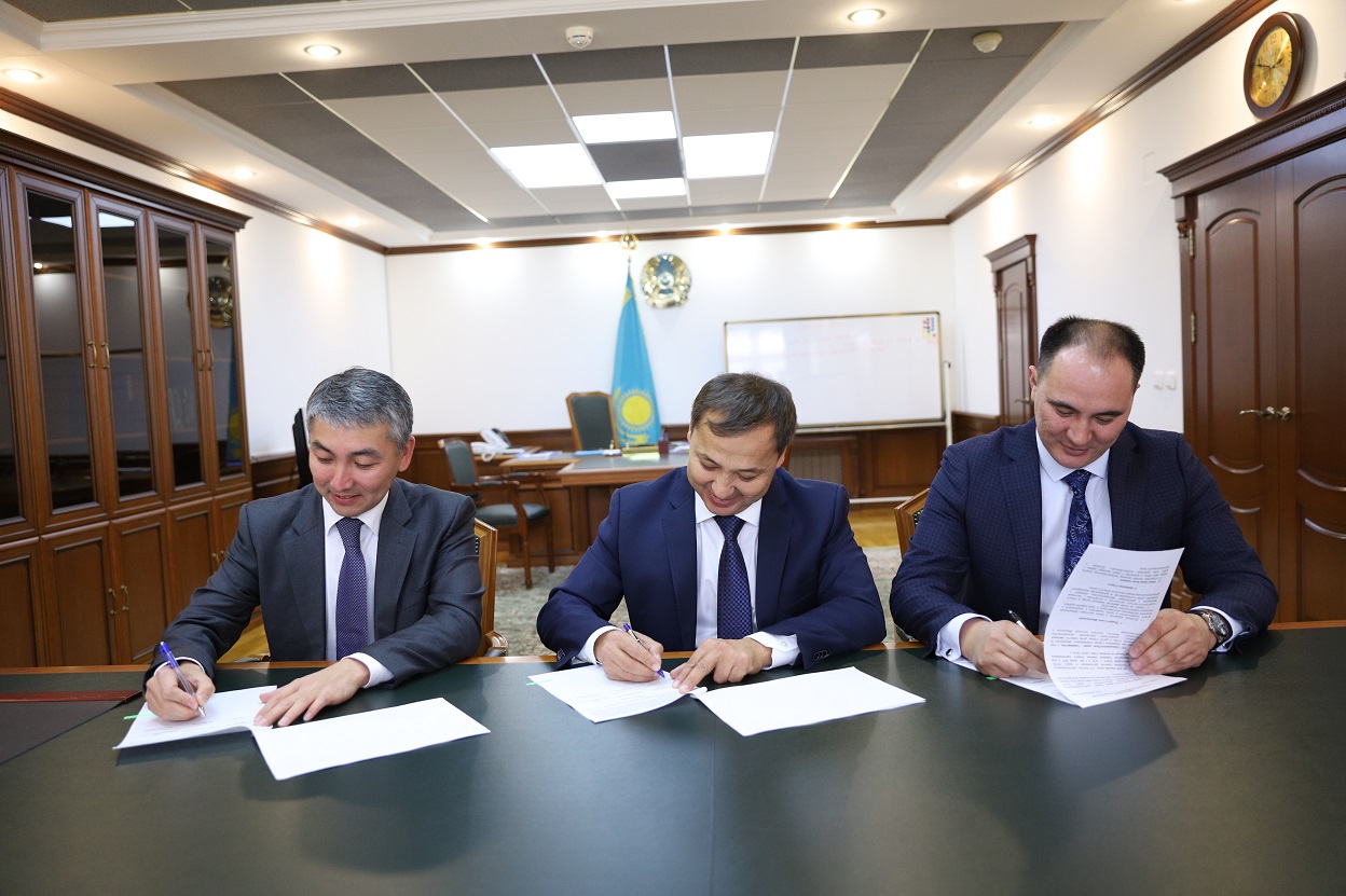 "СарыаркаАвтоПром" поставит 88 экологичных автобусов в Актау 