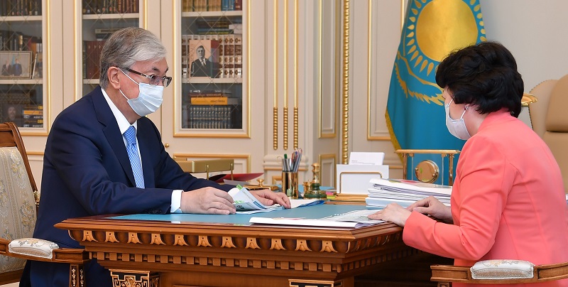 Переход на латиницу в Казахстане должен осуществляться без спешки – президент  