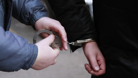 В Атырау задержан заместитель начальника Управления по делам обороны  