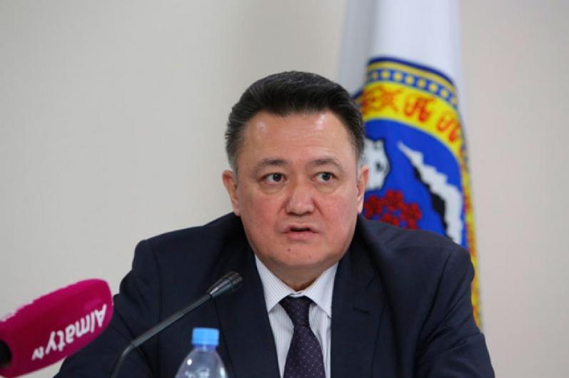 Алматы денсаулық сақтау басқармасының басшысы жұмысында қонып жүр