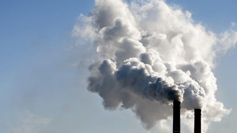 Почти половина всех промышленных выбросов в атмосферу по ВКО пришлась на Усть-Каменогорск