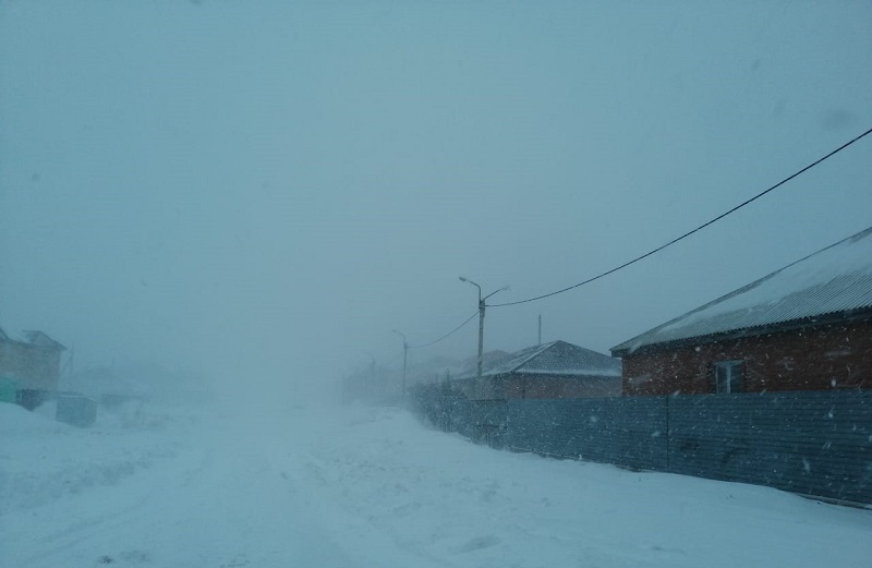 Спасатели рекомендуют сократить рабочий день из-за непогоды в столице Казахстана  