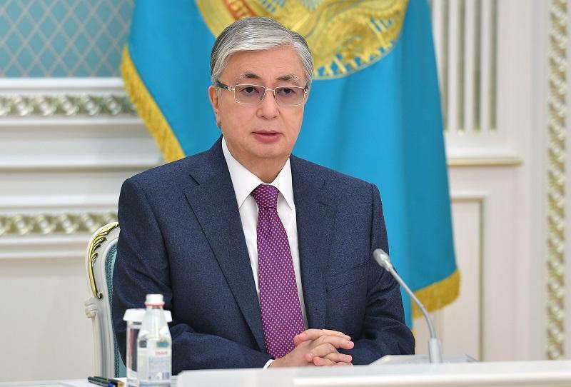 Мемлекет басшысы қазақстандықтарды Конституция күнімен құттықтады 