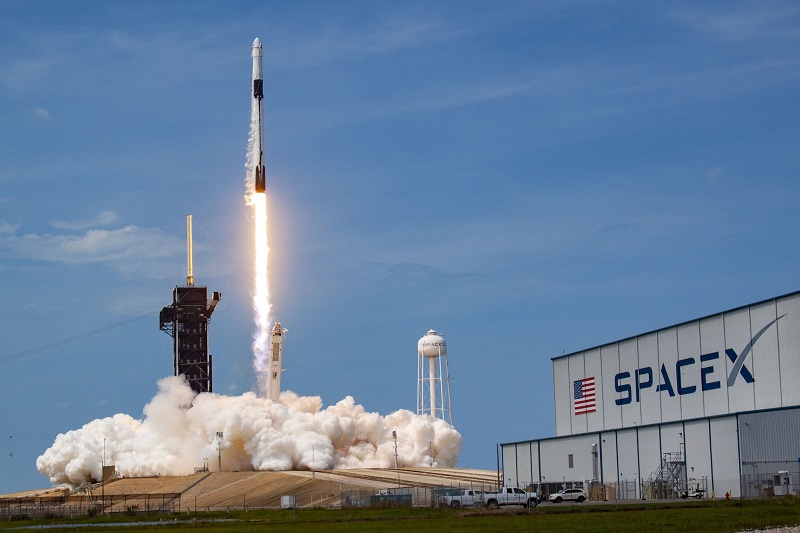 SpaceX запустила ракету Falcon 9 со спутником для Аргентины  