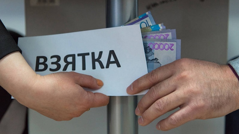 Генерал Минобороны Казахстана подозревается в системном получении взяток от подчиненных  