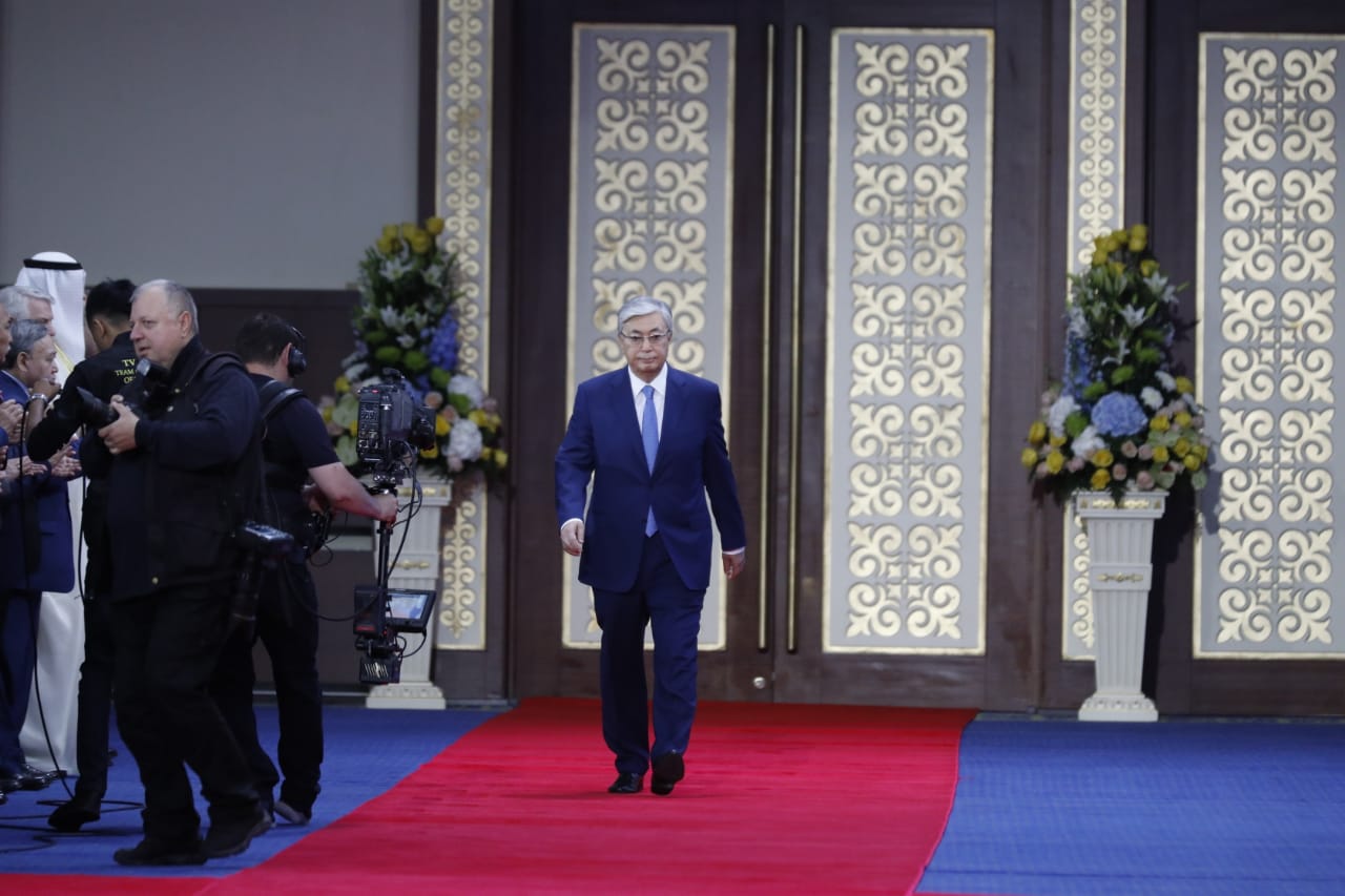 Президент Казахстана: "Нам нужно обновить социальную политику"