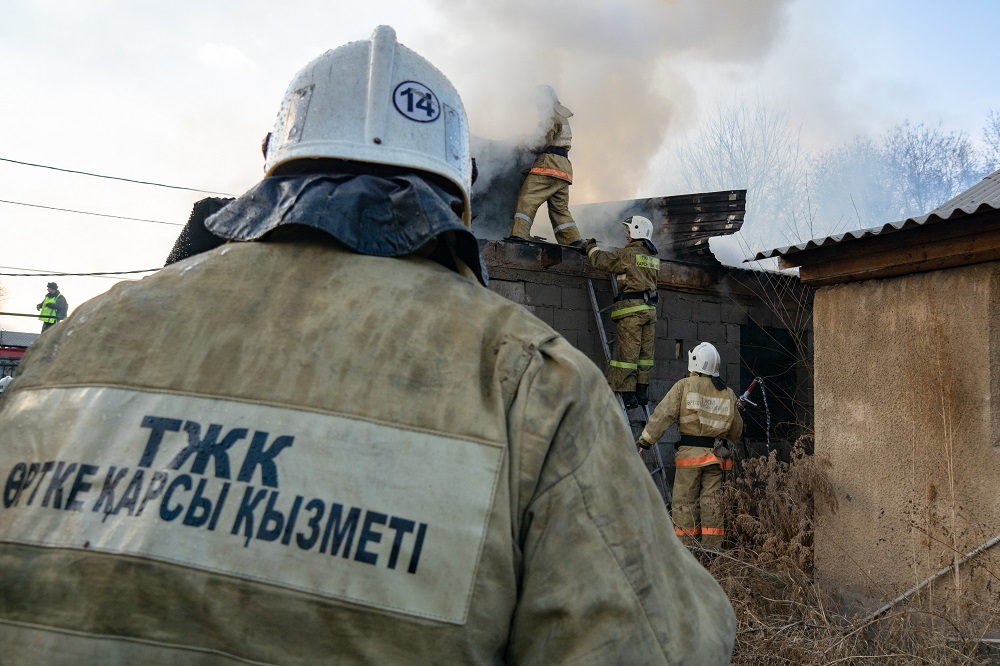 Сколько в Казахстане выявили нарушений пожарной безопасности в жилых домах  
