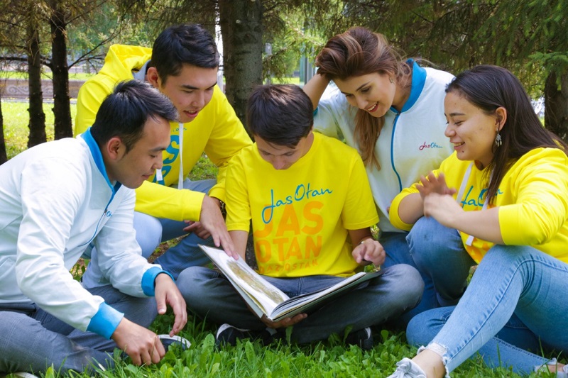 Jas Otan собирает предложения по решению проблем молодежи  