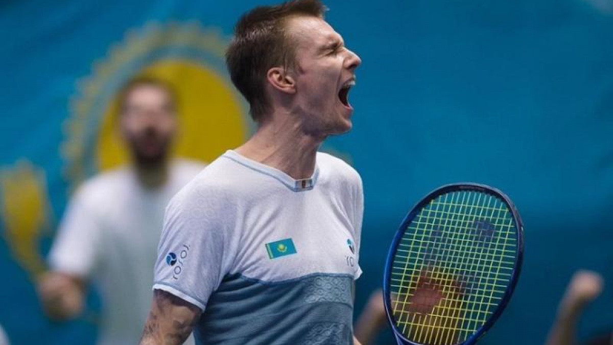 Александр Бублик одержал победу в первом круге турнира в Анталье  