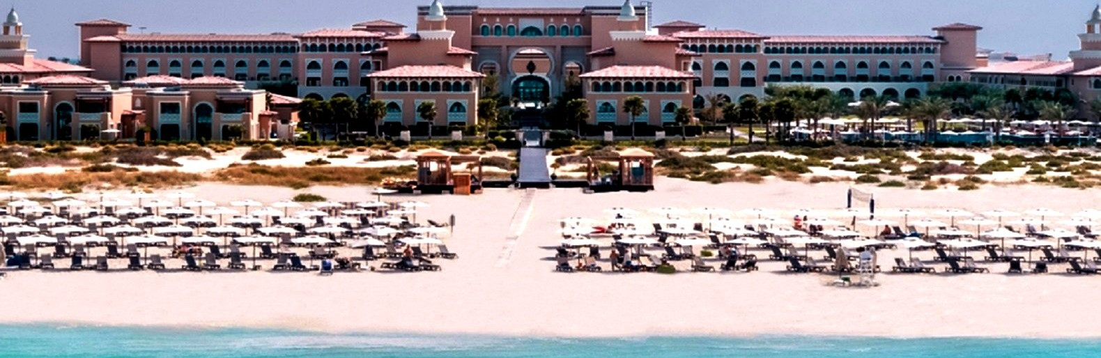 Санврачей в Атырау не пустили в "Риксос" для проверки