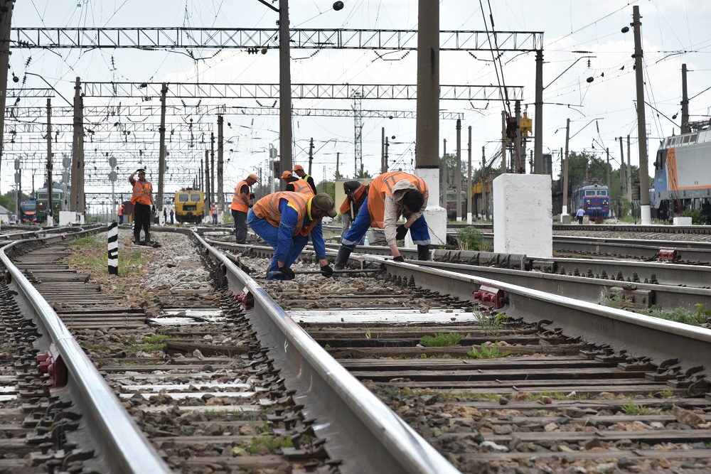 Возможны задержки поездов в связи с плановыми работами по ремонту пути