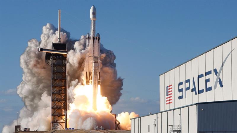 SpaceX вновь перенесла запуск на орбиту новой группы интернет-спутников Starlink  