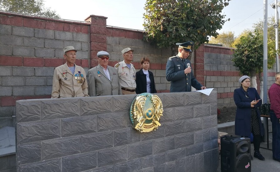 Алматыдан 45 жігіт әскери борышын өтеуге Өскеменге жіберілді