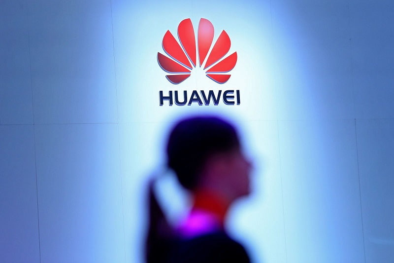 Китайская Huawei в канун Нового года заявила о росте продаж на 18%  