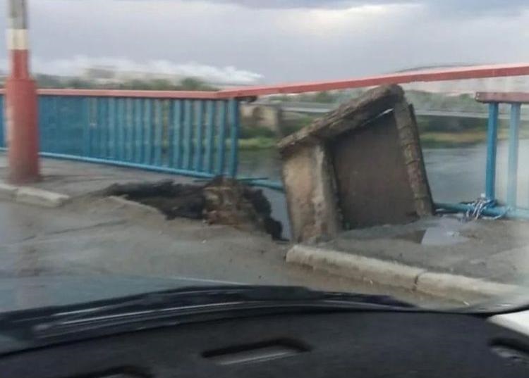 В Семее разрушается старый мост