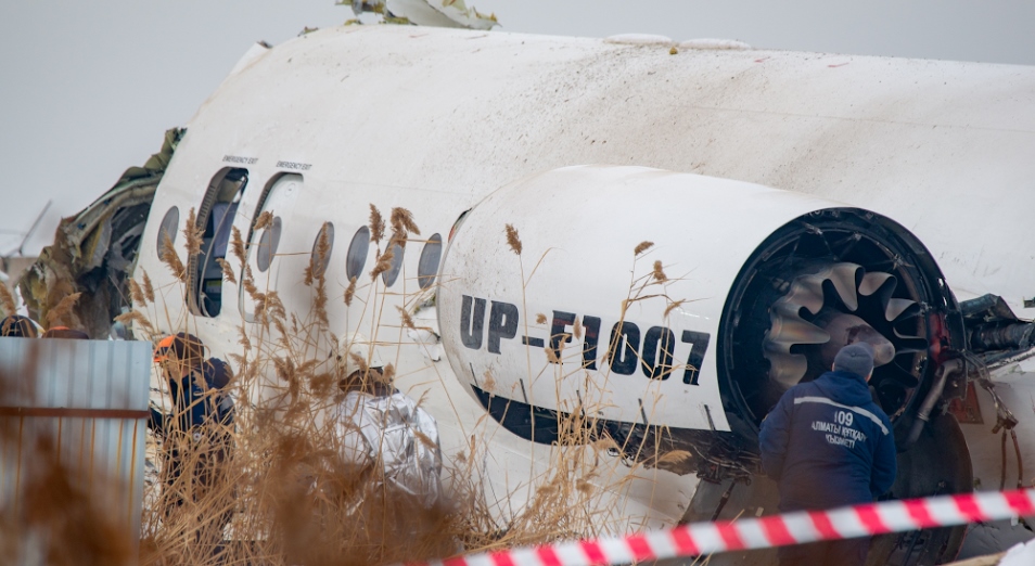 Токаев поручил ускорить выплаты госпомощи пострадавшим в авиакатастрофе Bek Air