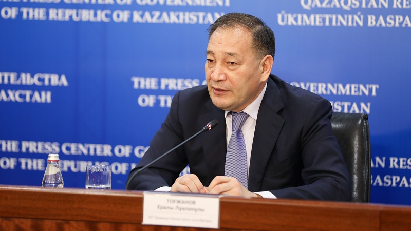 Ералы Тугжанов заразился коронавирусом