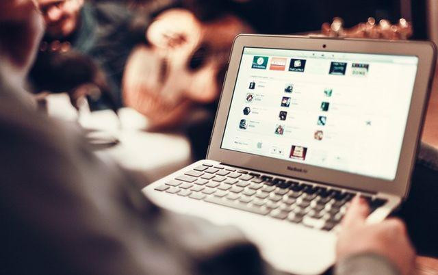 Полицияға интернет-алаяқтарға қатысты 900-ден астам шағым түскен