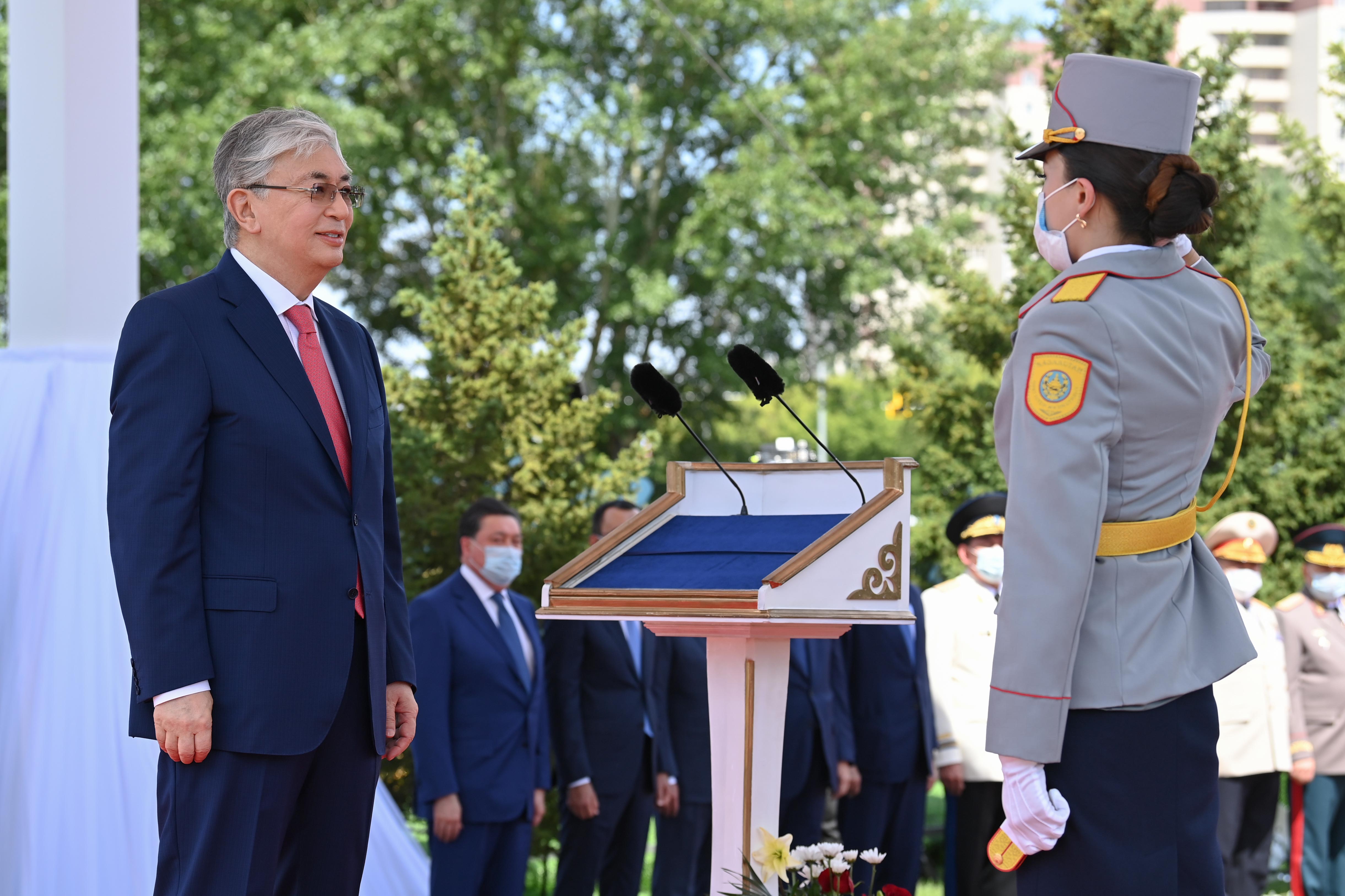 Каково мнение президента РК о вакцинации 