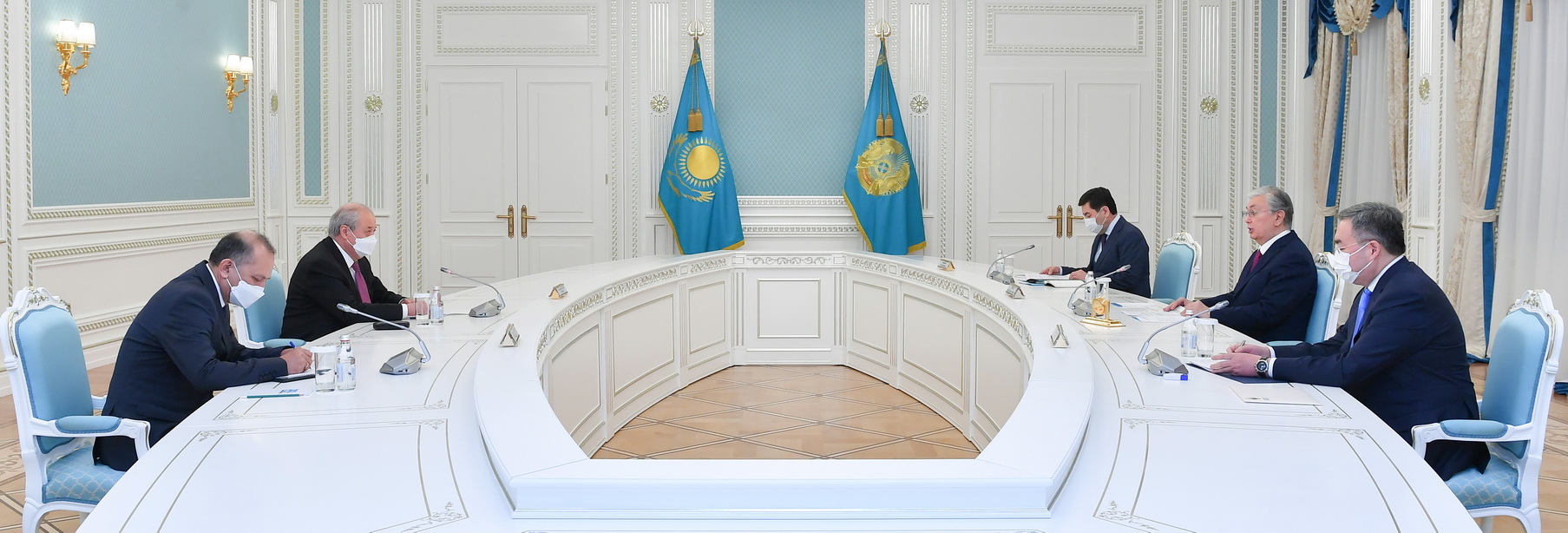 О чем президент РК говорил с министром иностранных дел Узбекистана  