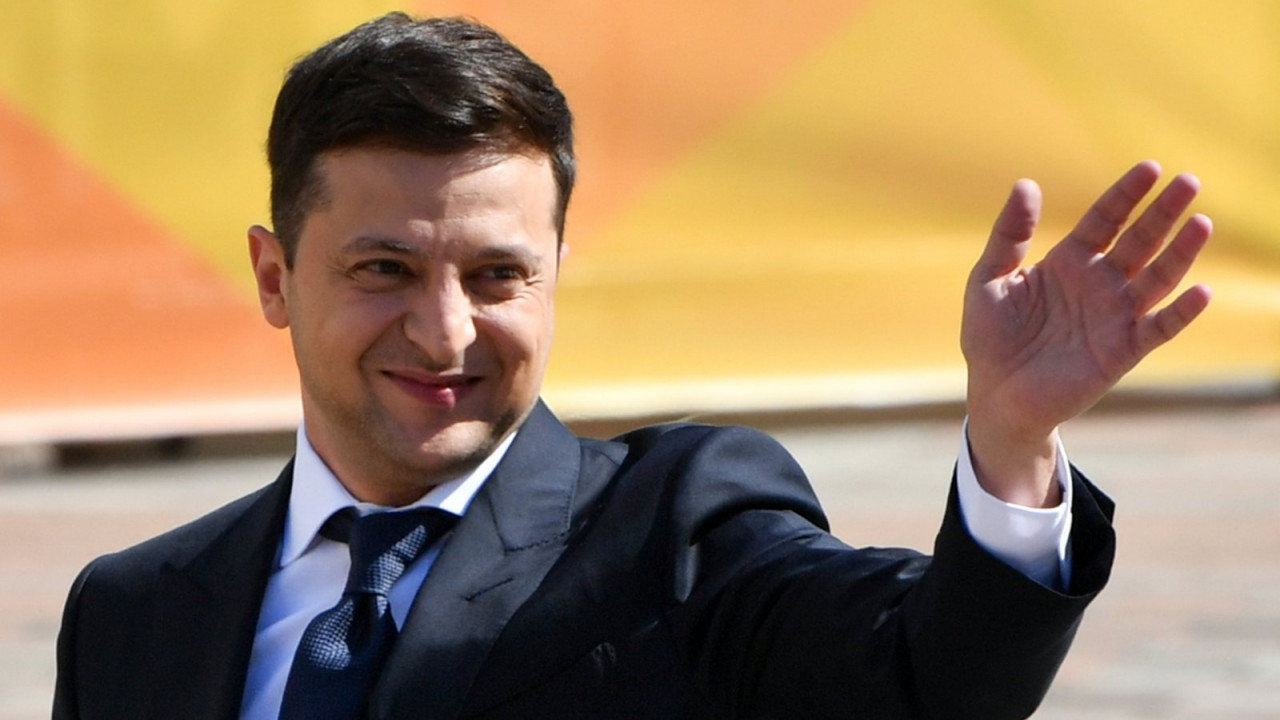 Владимир Зеленский пригласил Президента Казахстана с визитом на Украину