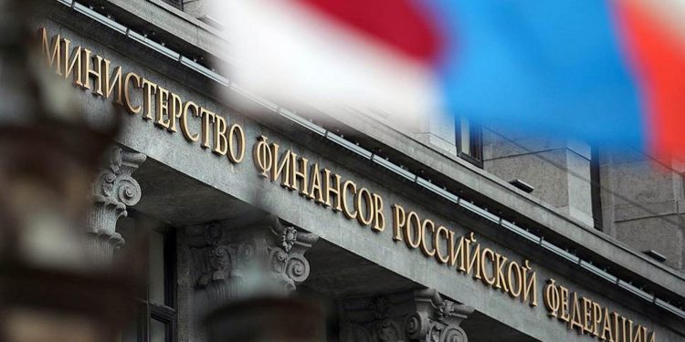 Россия намерена обнулить долларовые резервы фонда благосостояния  