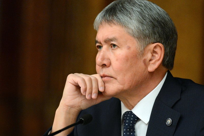 В чем обвиняют экс-президента Кыргызстана  Алмазбека Атамбаева   