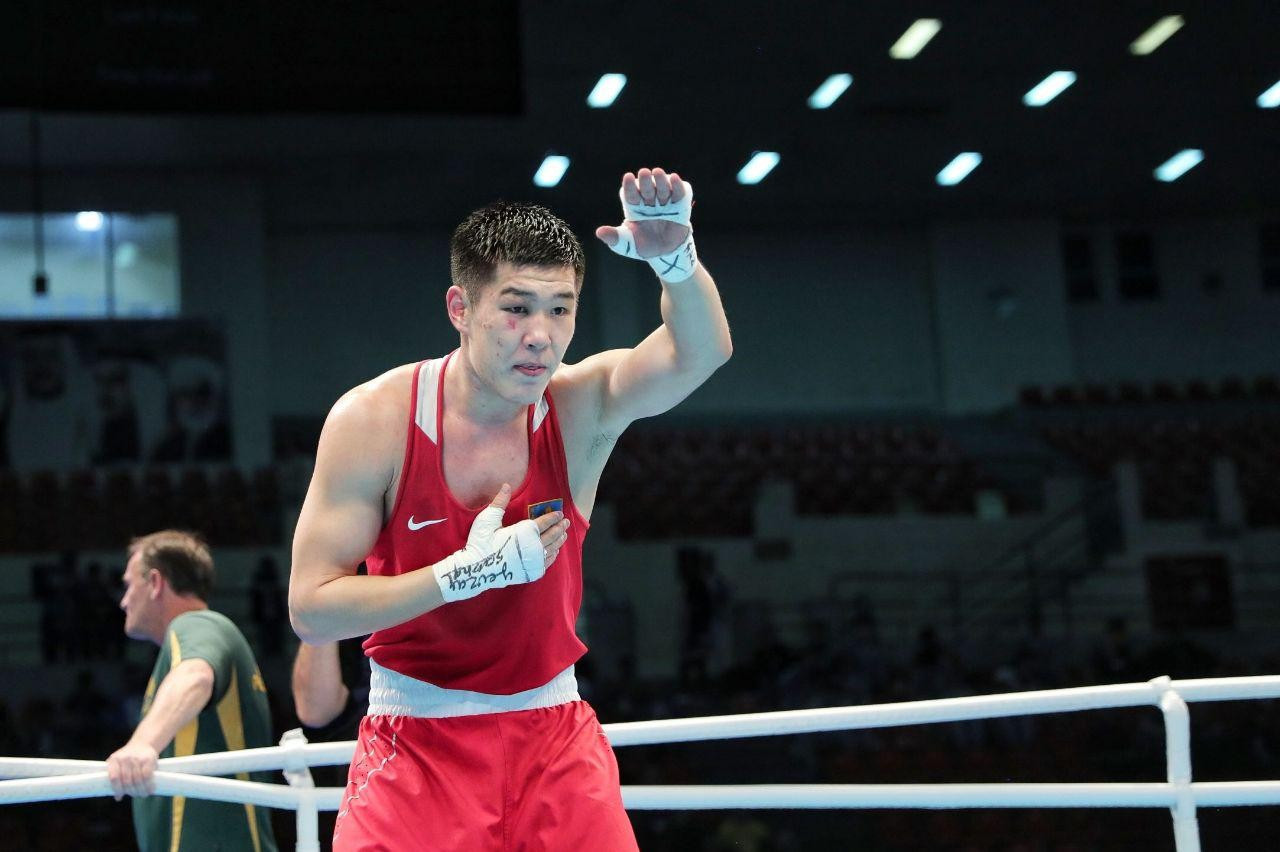 Бокс: казахстанец одержал очередную победу на профи-ринге  