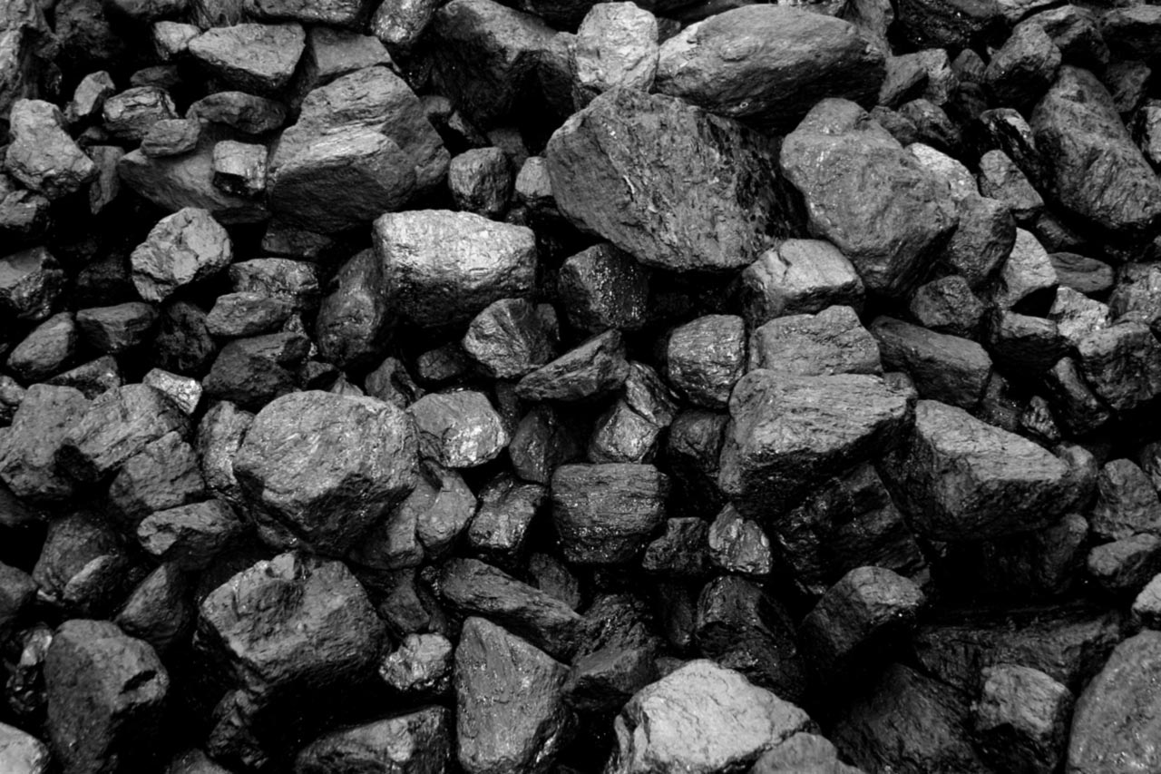 За время транспортировки цена на уголь  вырастает почти вдвое