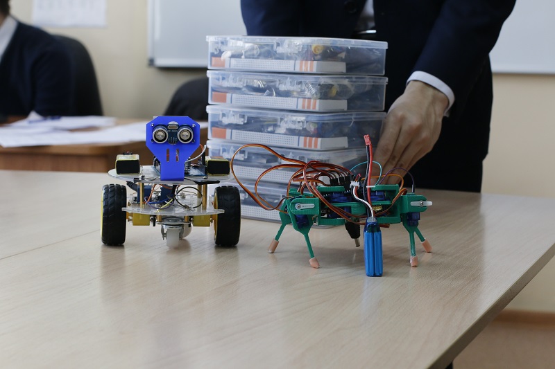 Класс робототехники в школах можно открыть за 1 млн тенге  