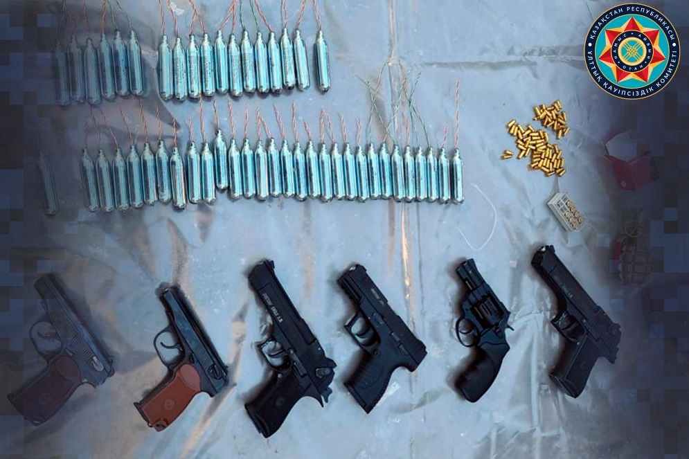 В Кокшетау ликвидировали подпольный цех по производству оружия  
