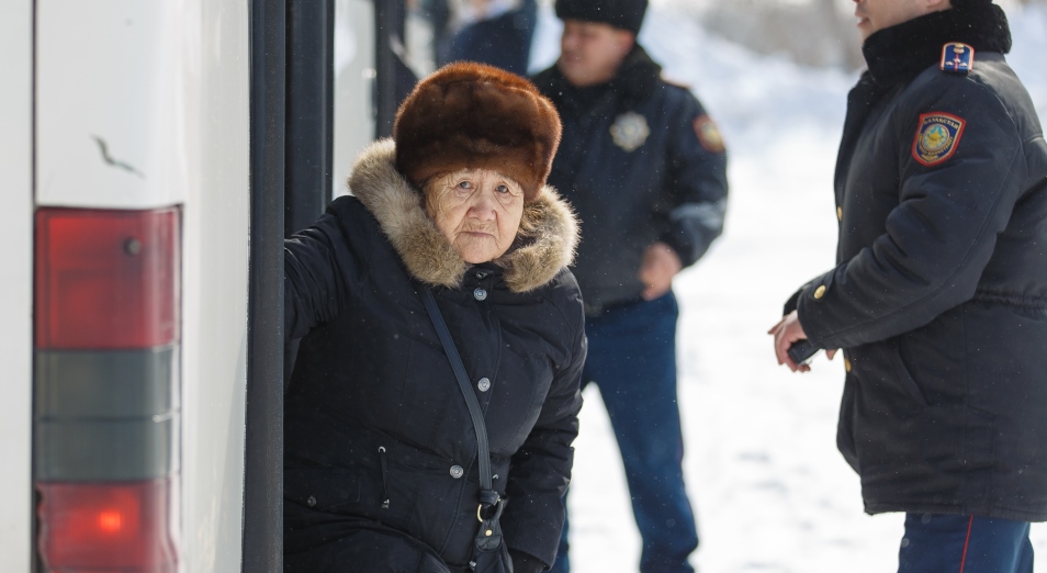 С 1 марта в Павлодаре могут отменить часть льгот на проезд в общественном транспорте