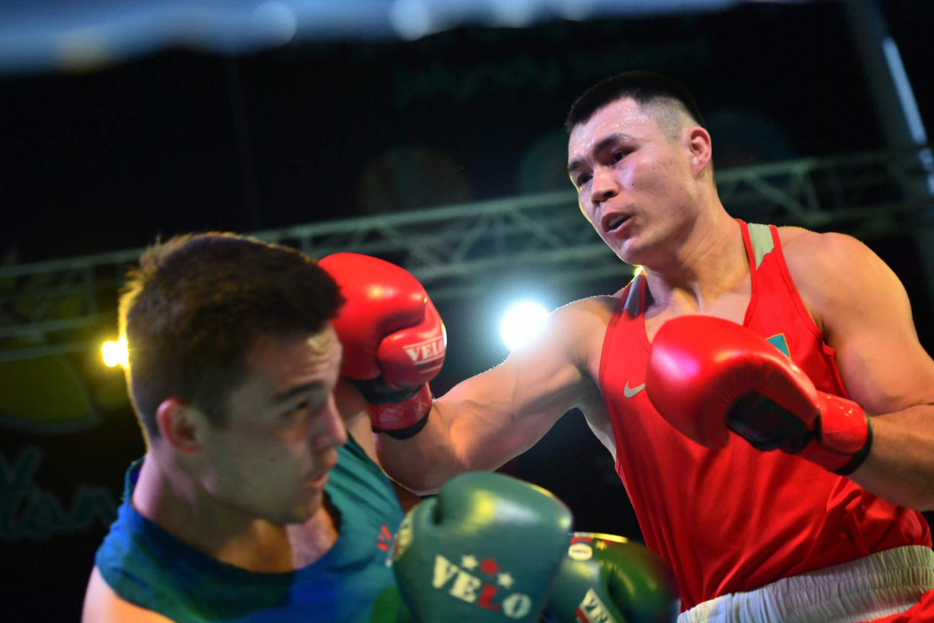 Кункабаев и Сапарбай сразятся за "золото" чемпионата Казахстана по боксу 