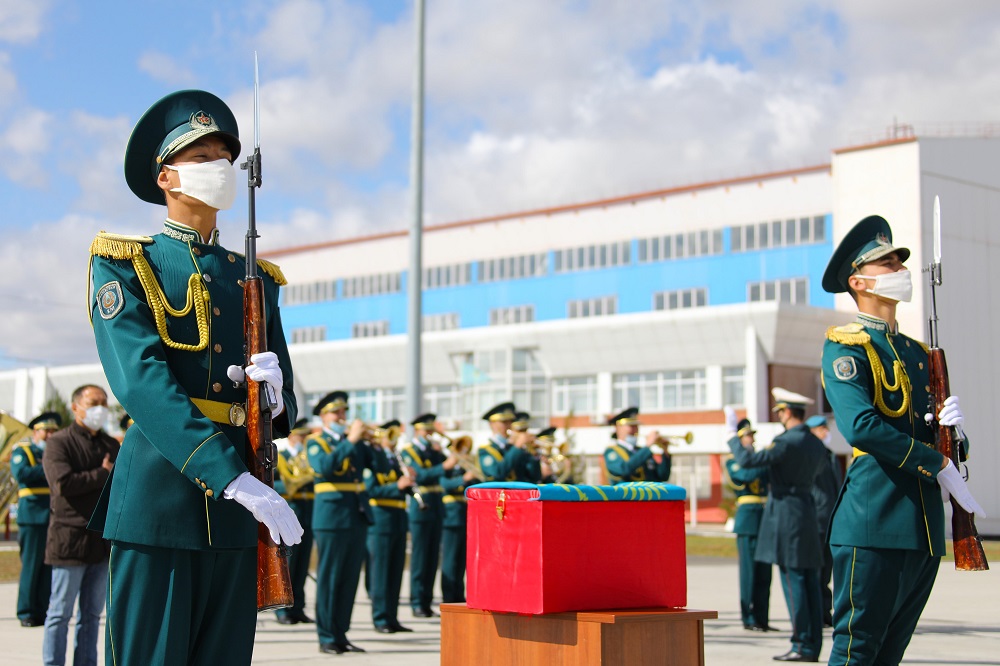 Двое казахстанских солдат, погибших во время ВОВ, будут перезахоронены на родине