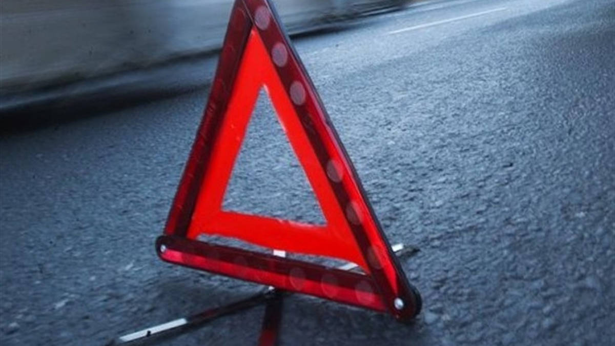 В Нур-Султане столкнулись грузовик с автобусом – травмированы 13 пассажиров