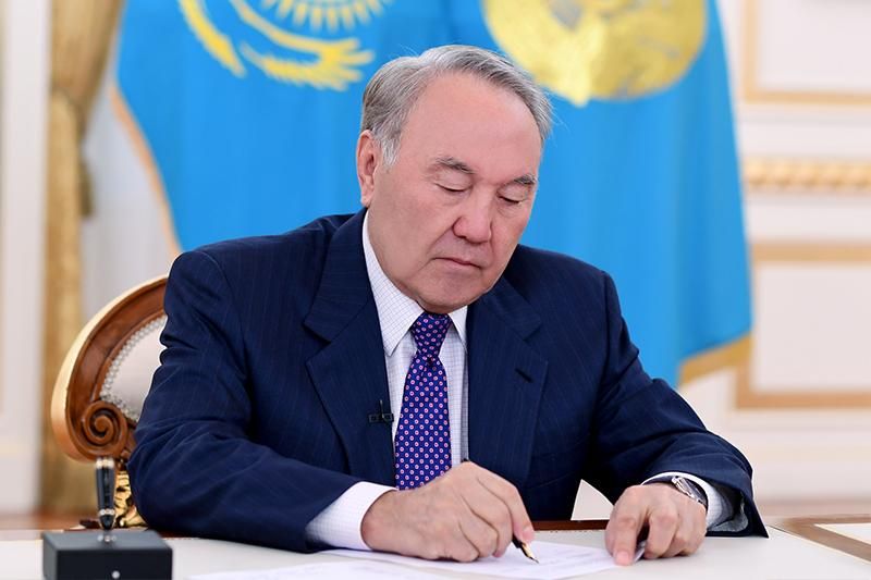 Назарбаев подписал постановление о созыве заседания бюро политсовета партии Nur Otan на 24 августа