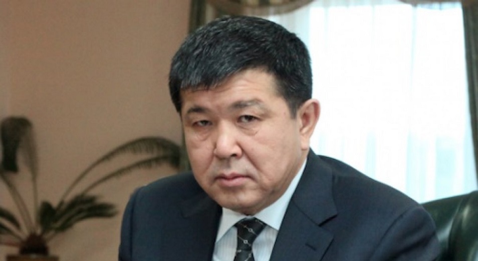 Аким Атырауской области выделил четыре приоритетных проблемы региона