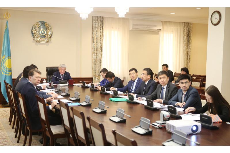  Б. Сапарбаев әлеуметтік МЖӘ-жобаларын іске асыру жөнінде кеңес өткізді 