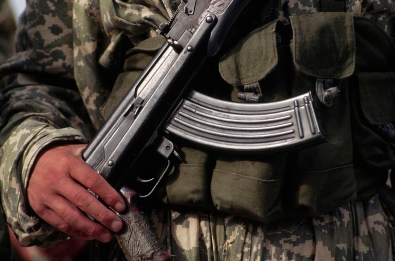ІІМ қару-жарақпен қашқан әскериді ұстауға өз күшін жұмылдырды  