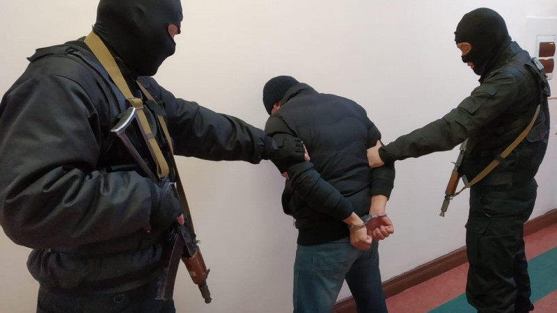 Түркістан облысында қарумен қашып кеткен сарбаз ұсталды 
