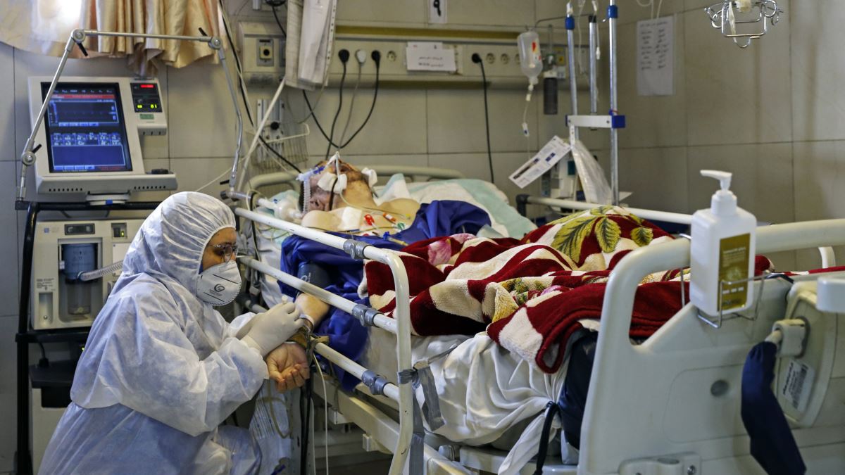 Четверо водителей из Кыргызстана госпитализированы с коронавирусом на юге Казахстана