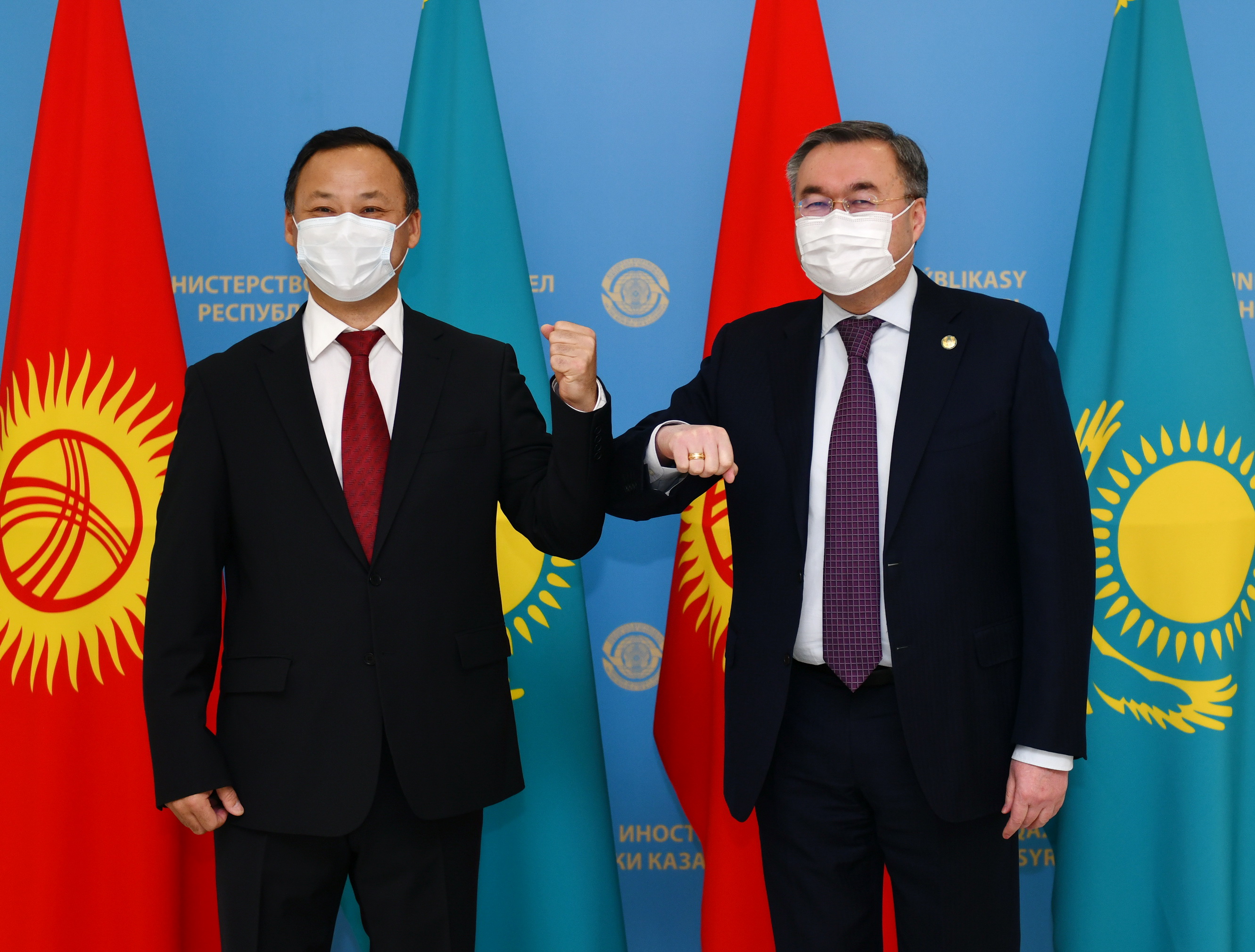Қырғызстанның Сыртқы істер министрі Қазақстанға жұмыс сапарымен келді 