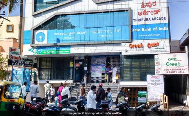 Үндістанда банк жұмысшылары жалпыұлттық ереуілге шықты 