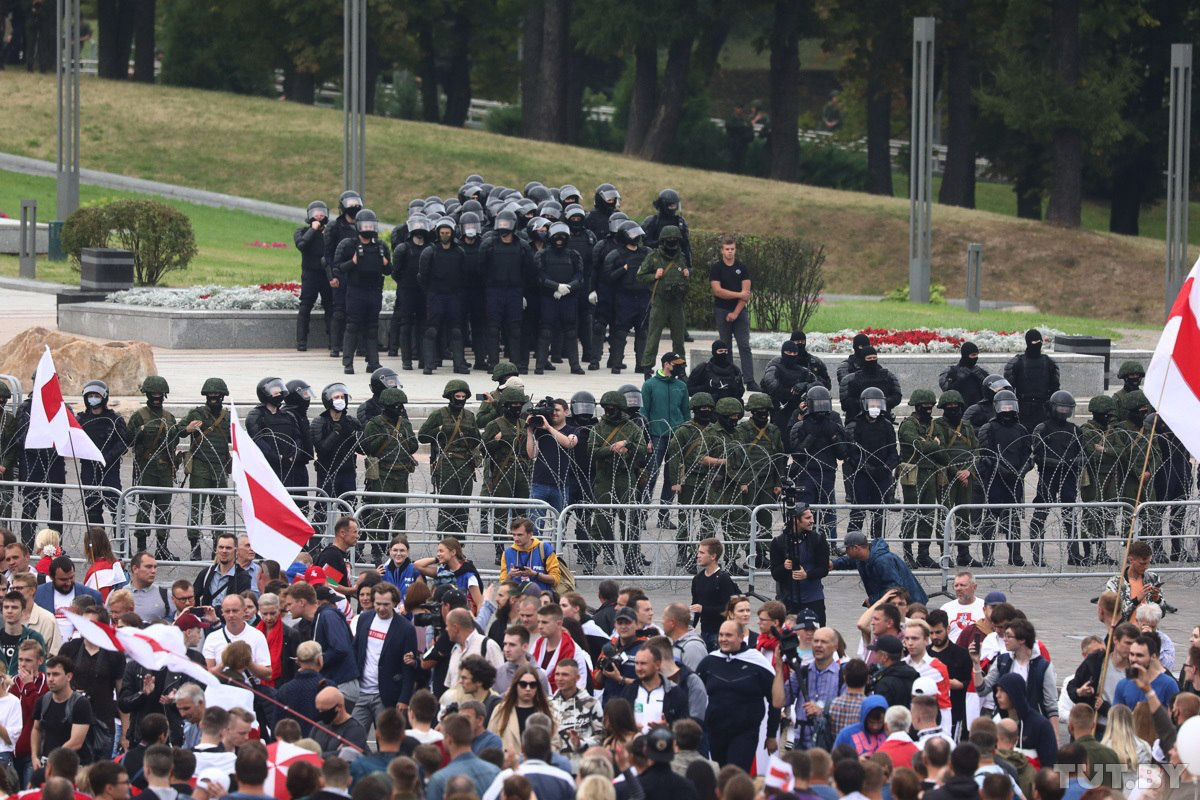 В ходе субботних акций протеста в Беларуси задержаны около 30 человек