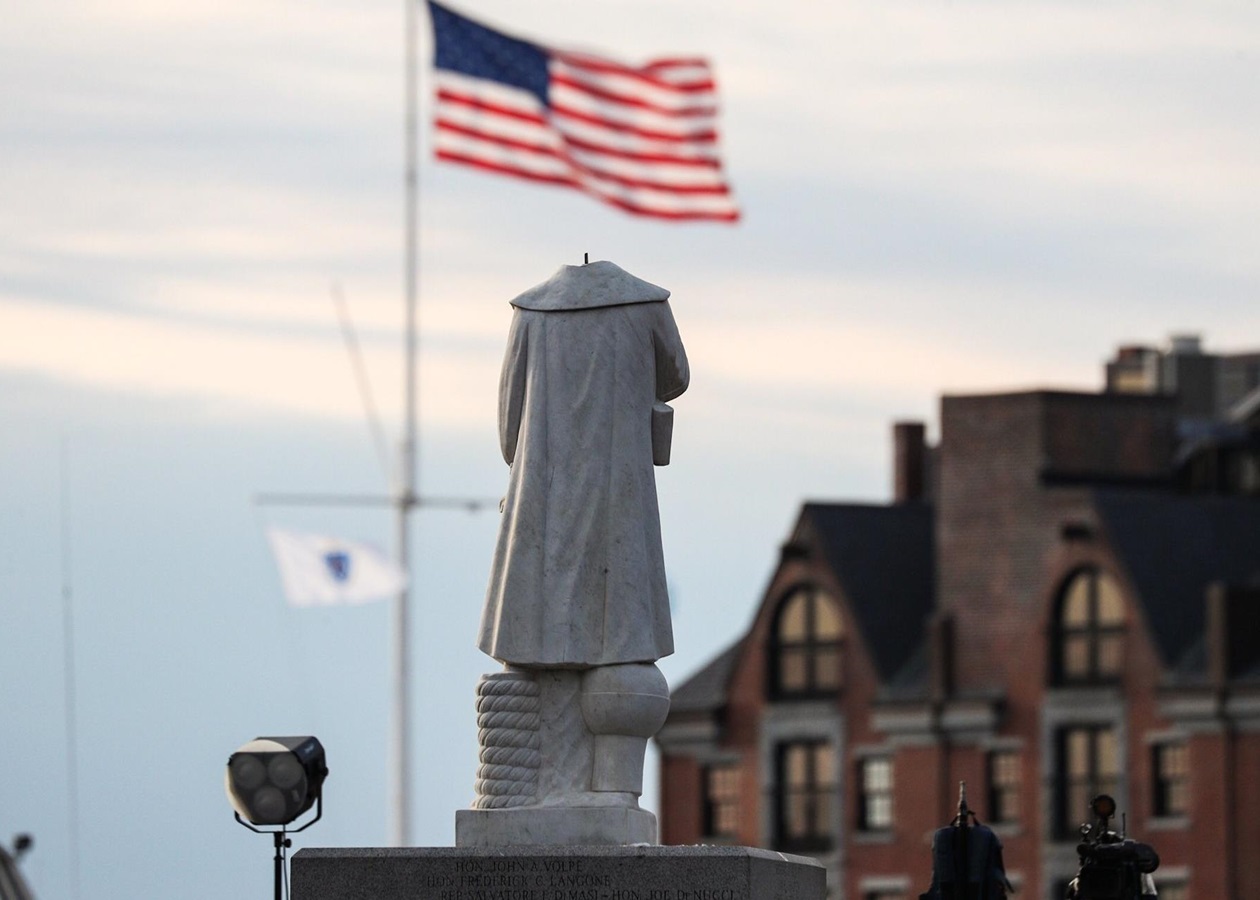 В США в День независимости привлекут спецсилы для защиты памятников от осквернения